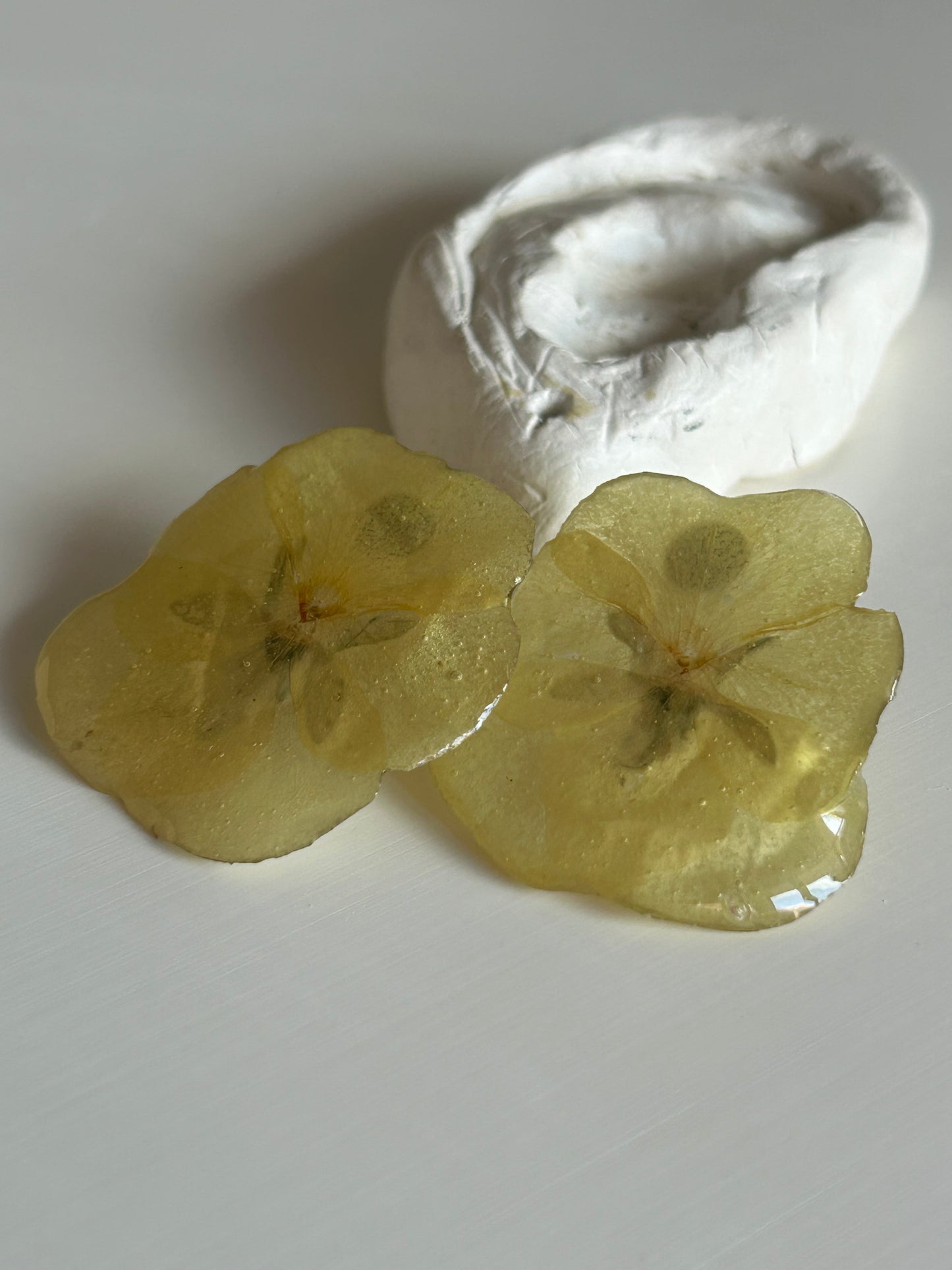 pansy stud earrings
