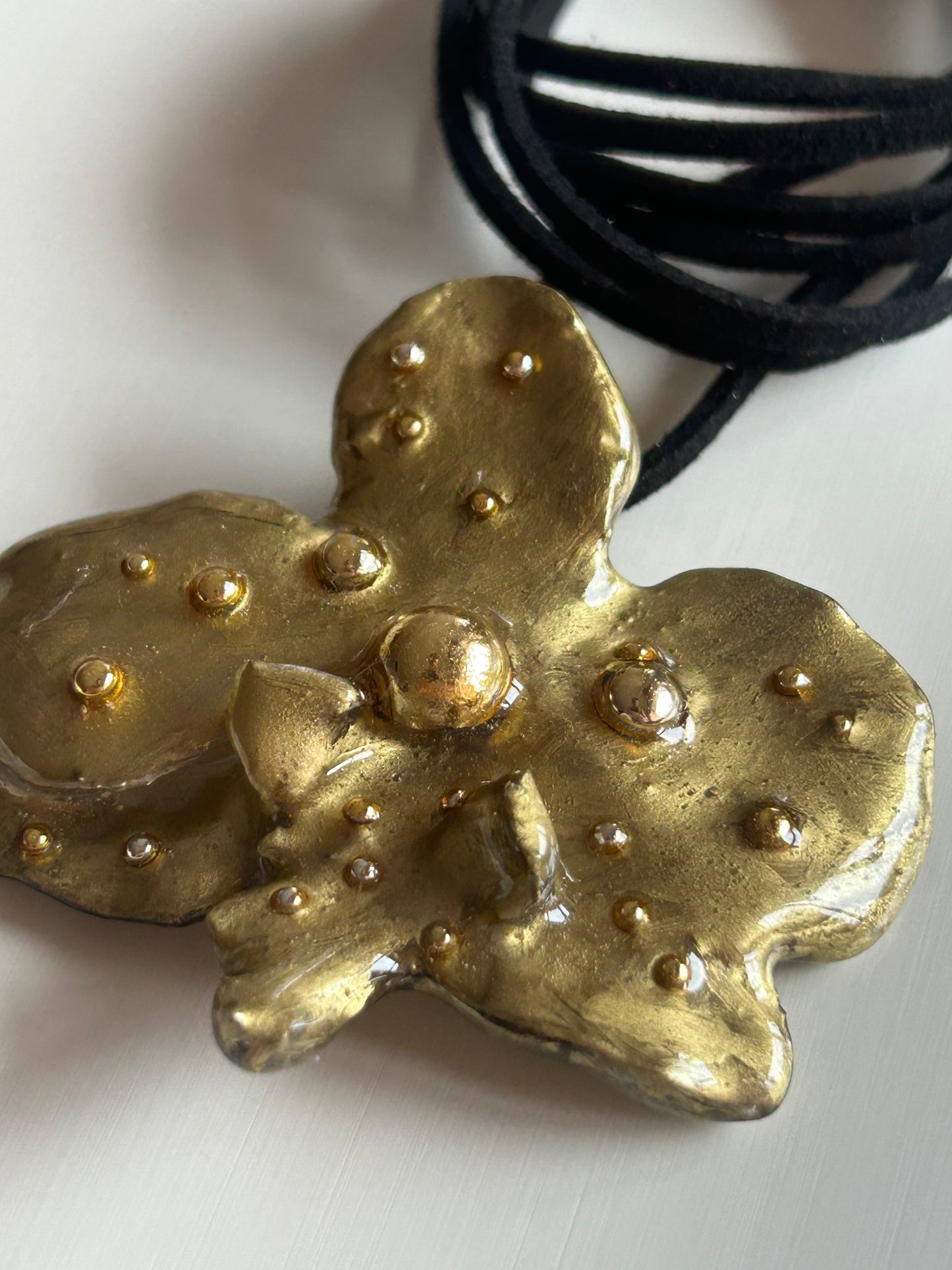 gold orchid choker