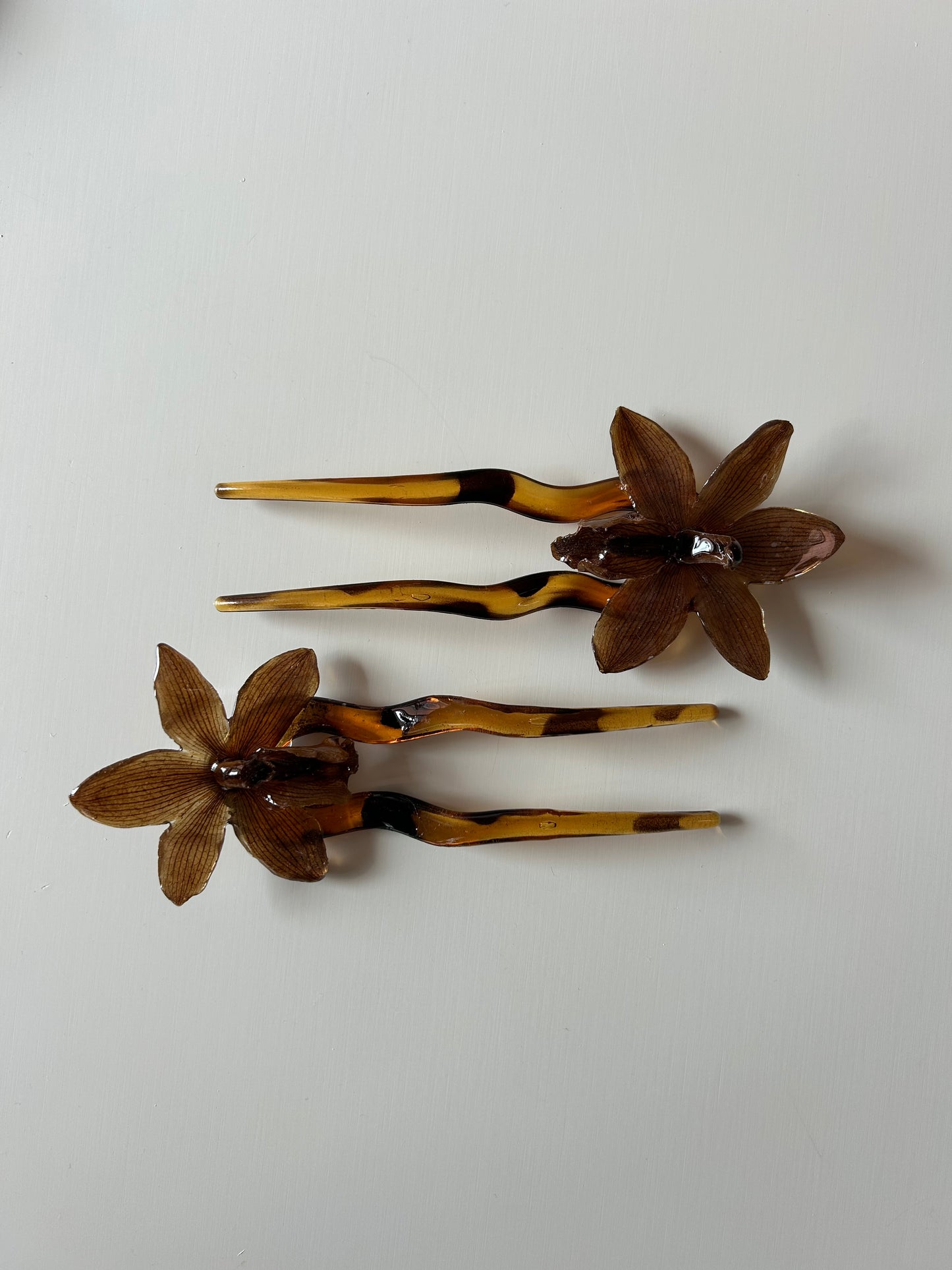 cym orchid french pin