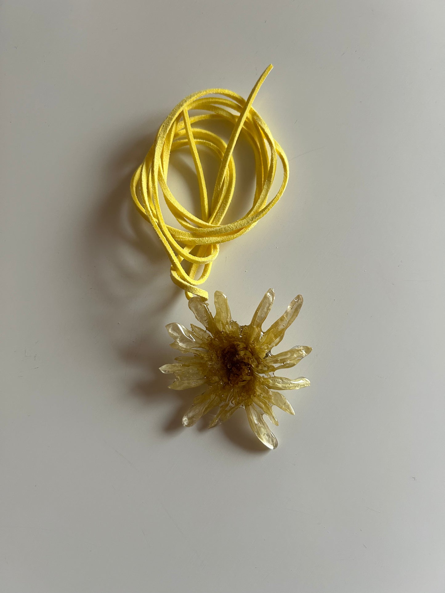 yellow sun choker