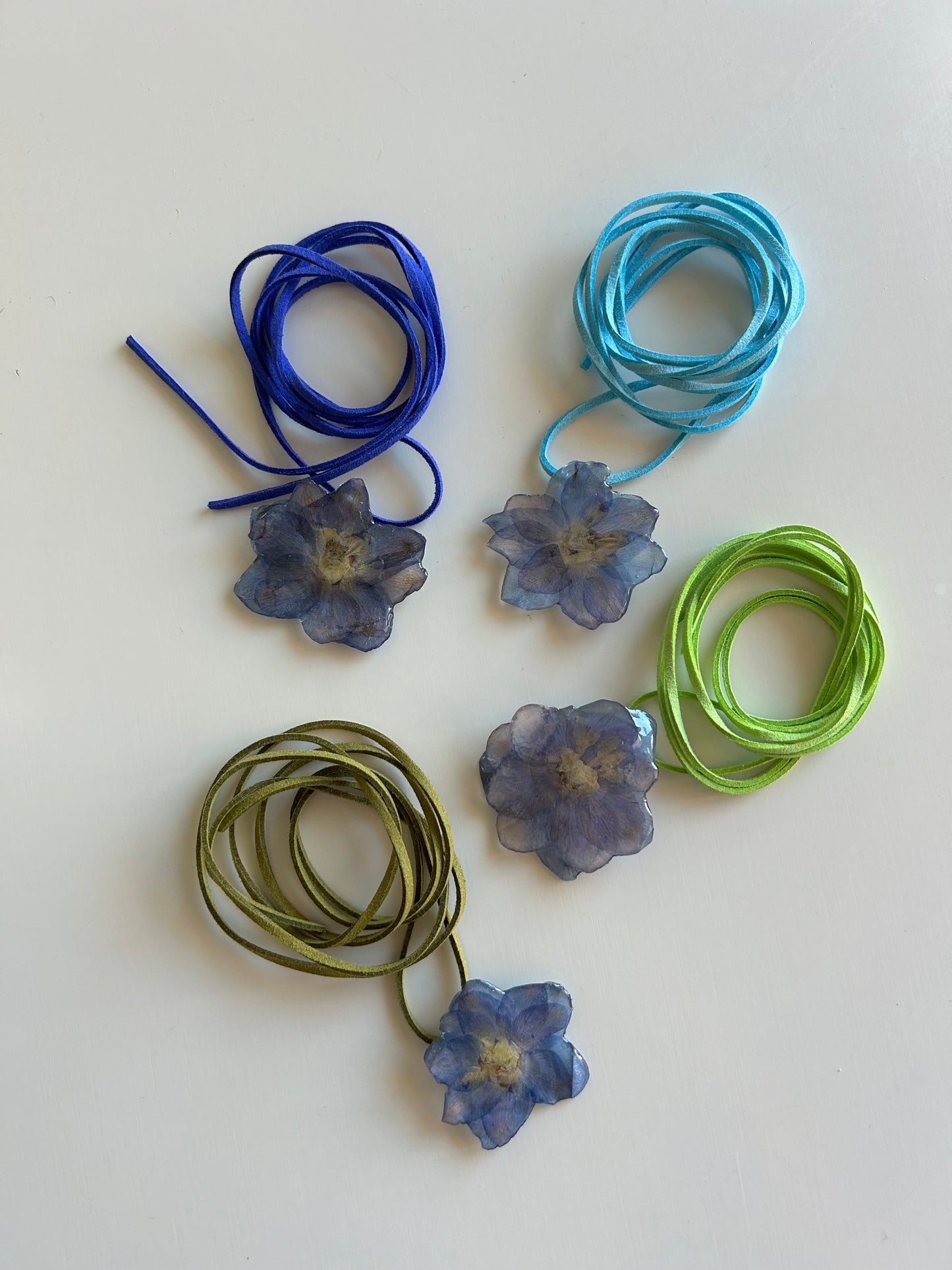 blue velvet choker