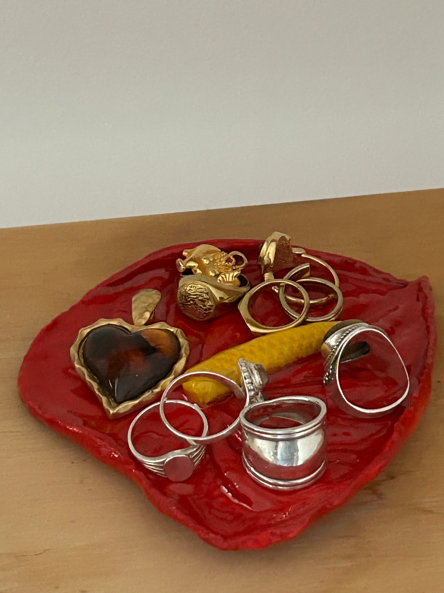 anthurium trinket tray
