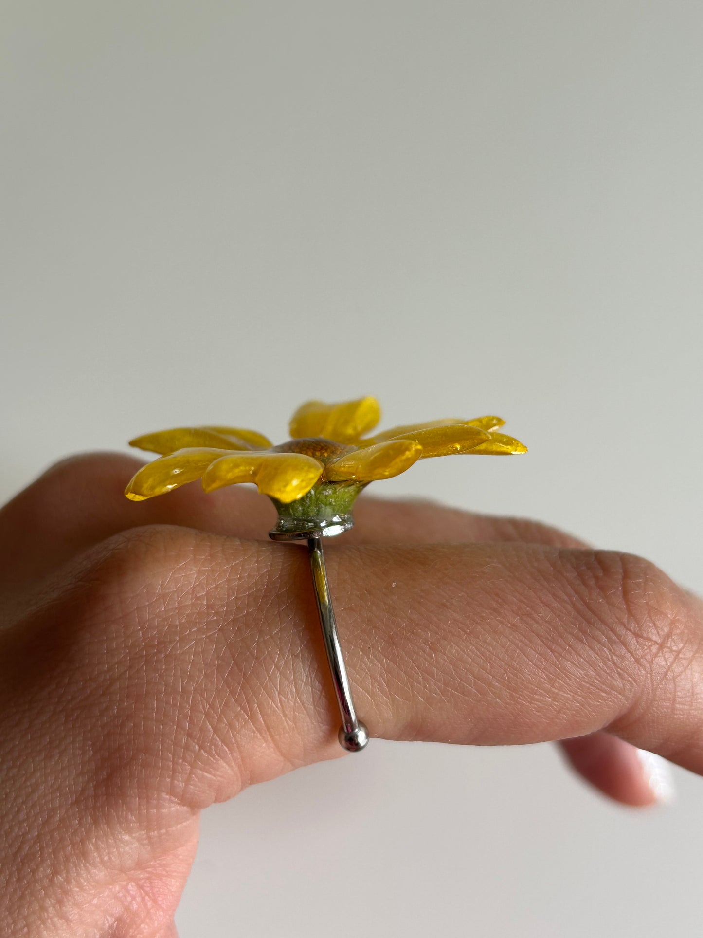 daisy ring