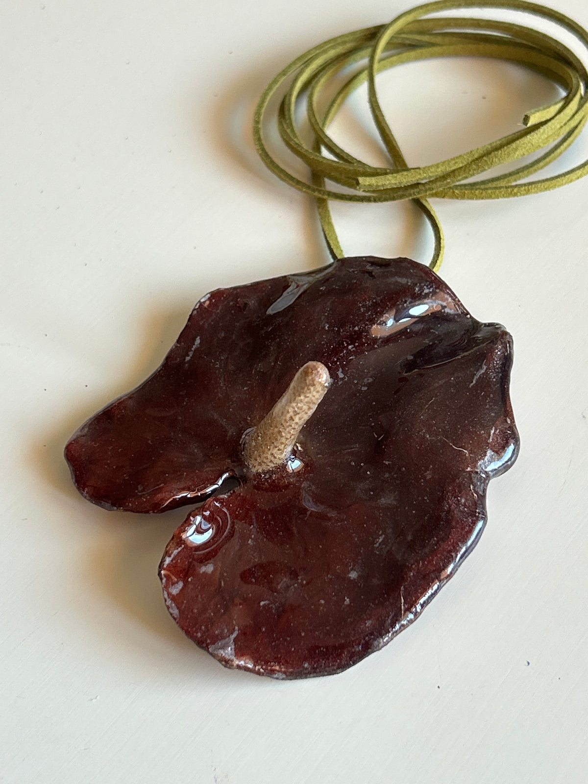 (maxi) anthurium choker