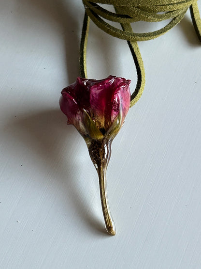 rosa choker