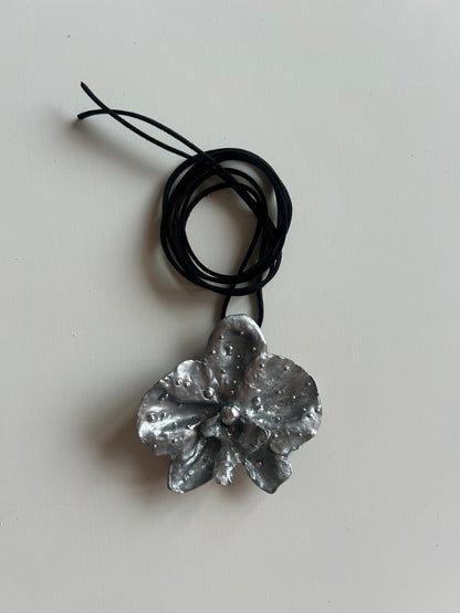 silver orchid choker
