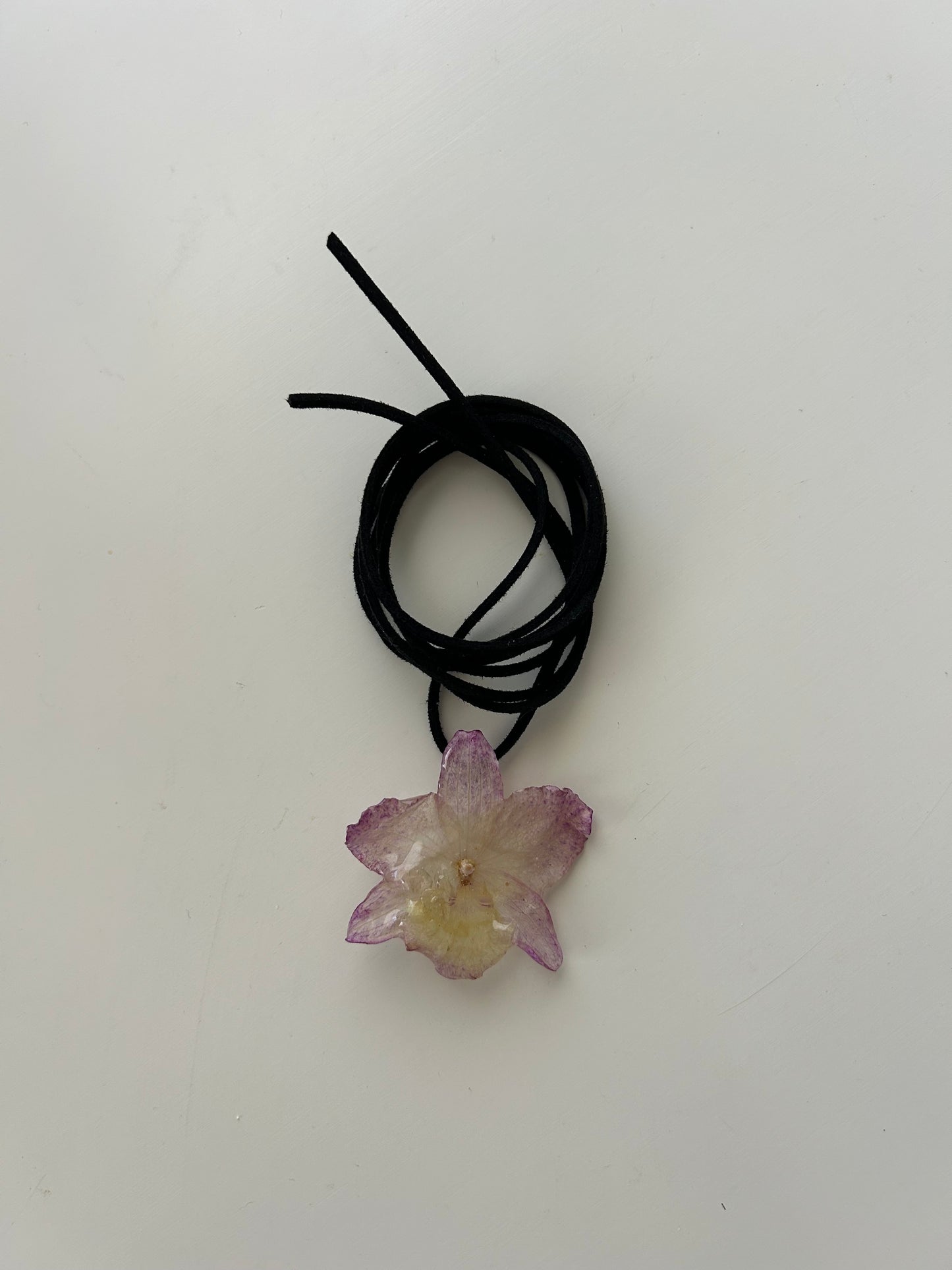 mini dendrobium orchid choker