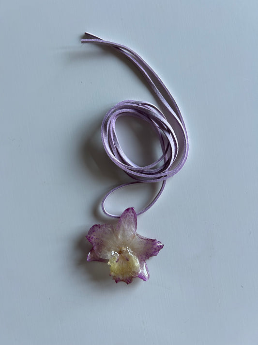orchid choker