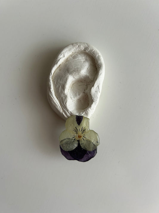 pansy stud earrings