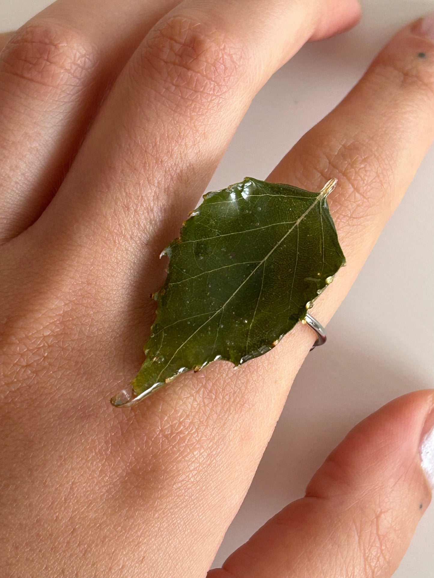 green leaf ring
