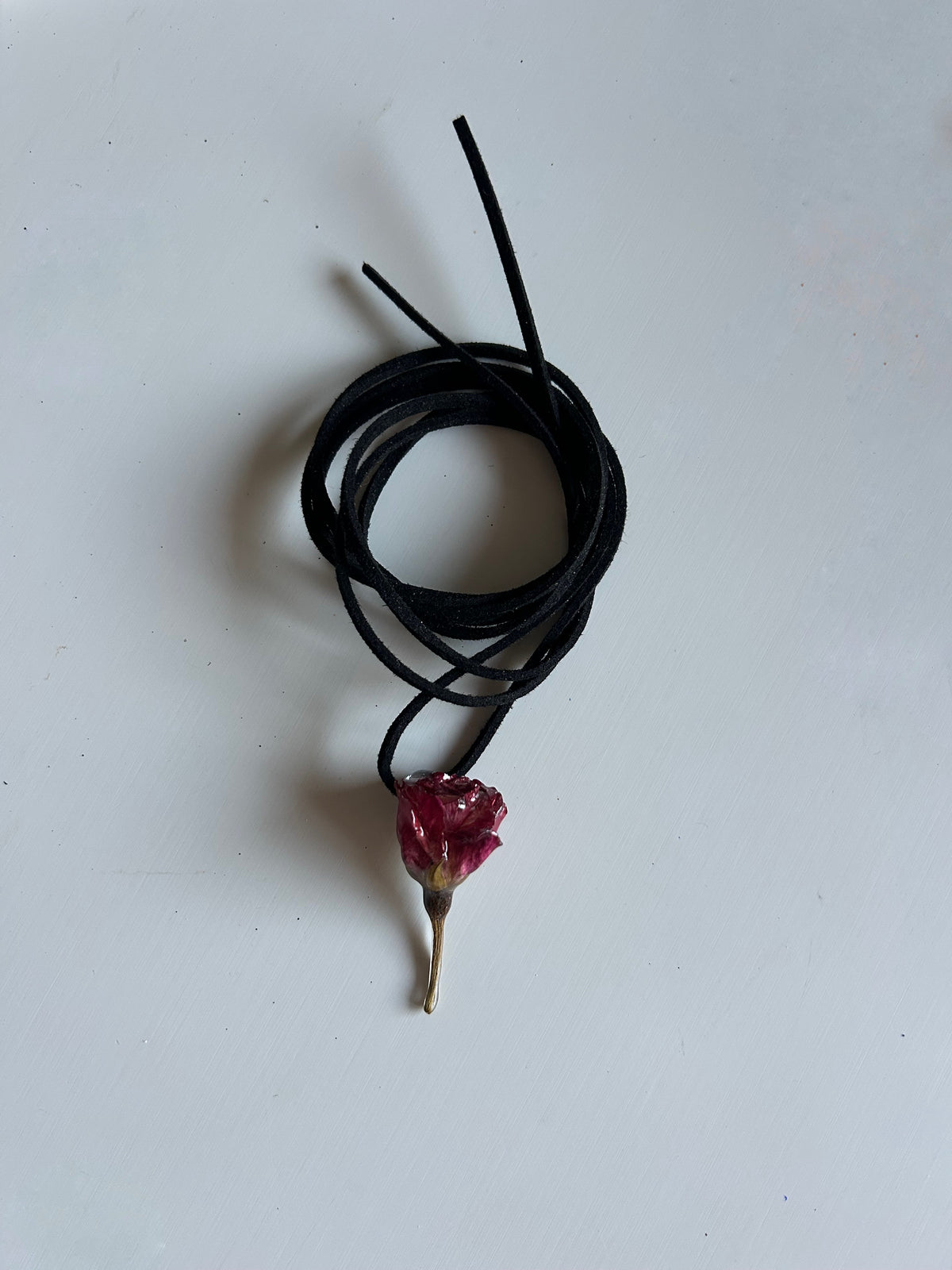rosa choker