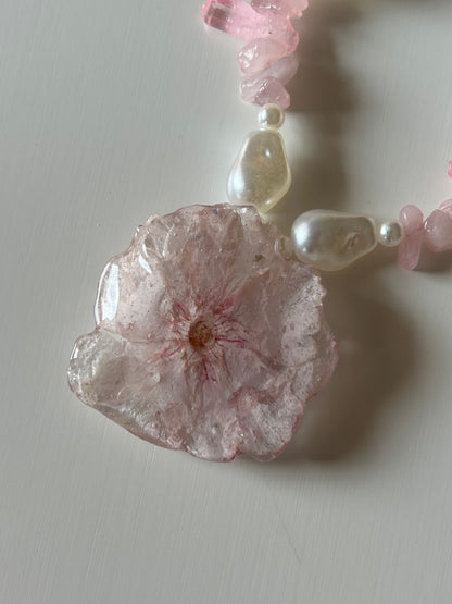 pink bloom necklace