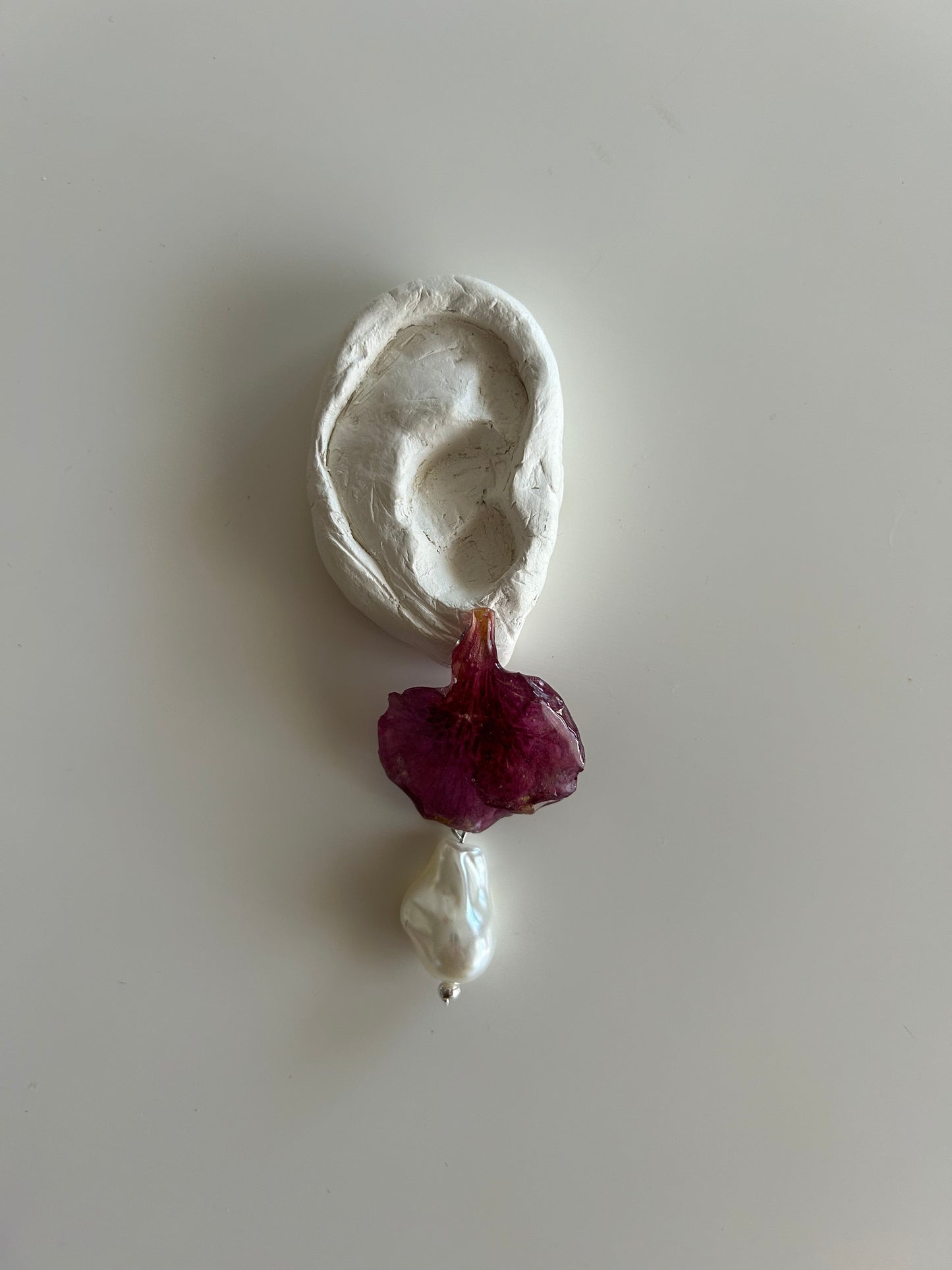 azelea petals stud earrings