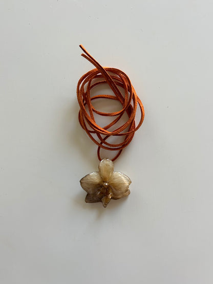 mini orchid choker