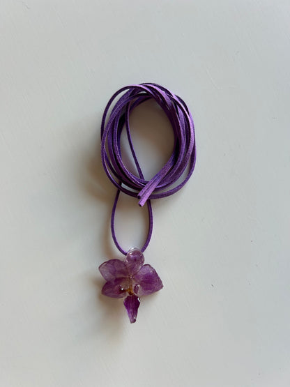mini purple orchids choker
