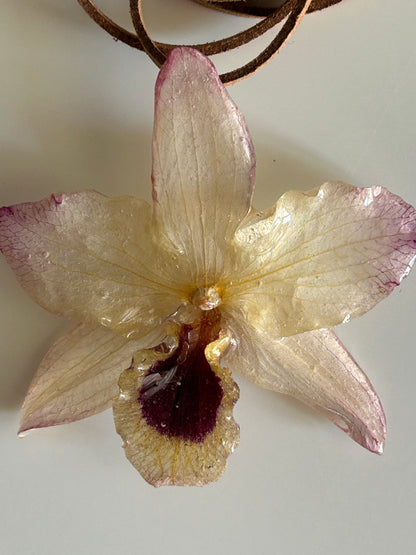 mini dendrobium orchid choker