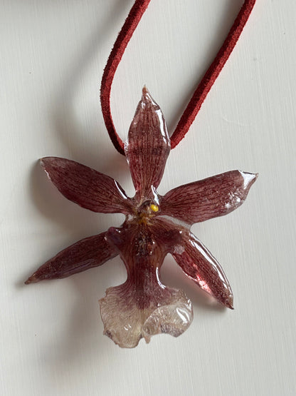 red wine orchid choker