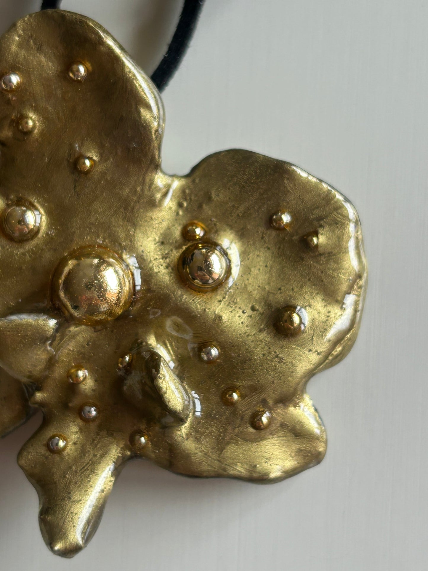 gold orchid choker