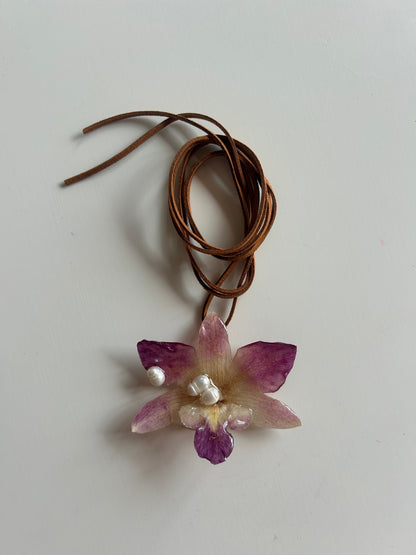 dendrobium orchid choker