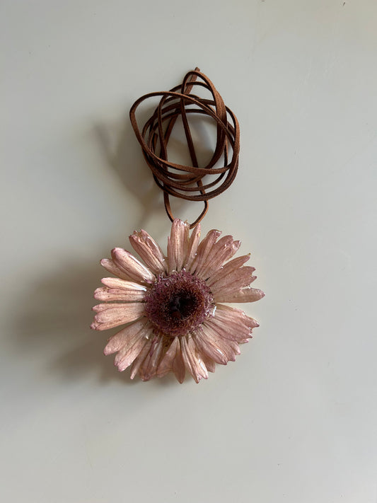 (maxi) gerbera choker