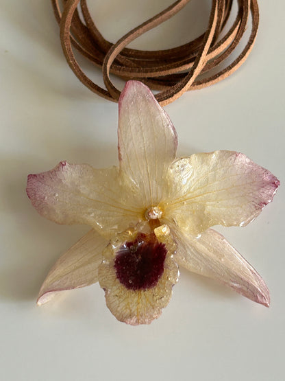 mini dendrobium orchid choker