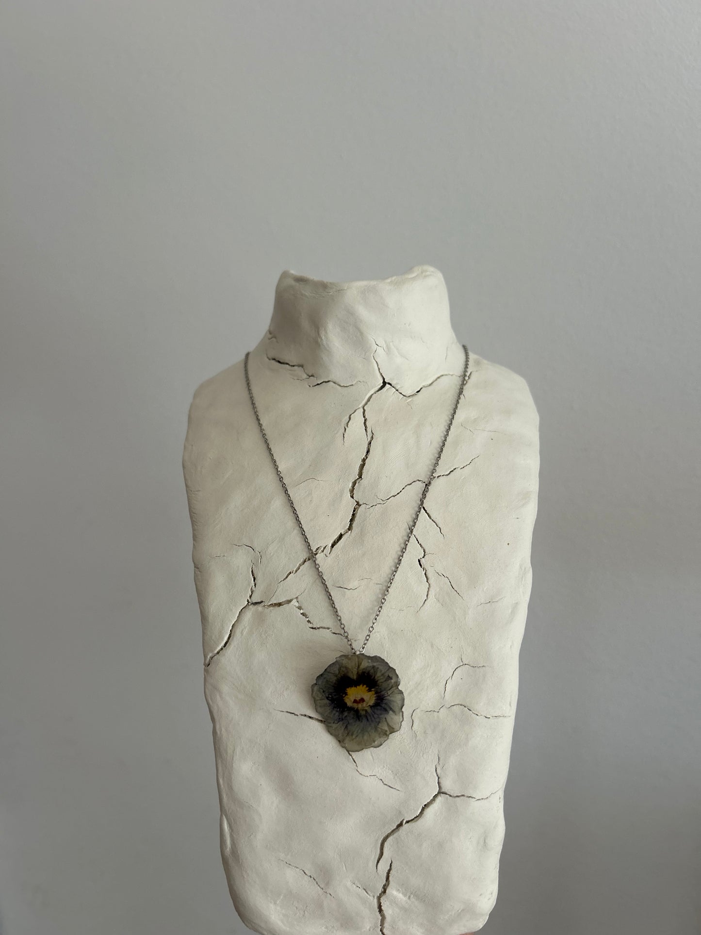 pansy silver necklace