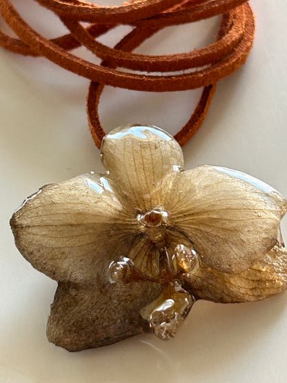 mini orchid choker