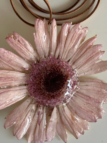 (maxi) gerbera choker