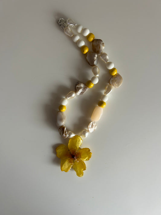 hypericum necklace