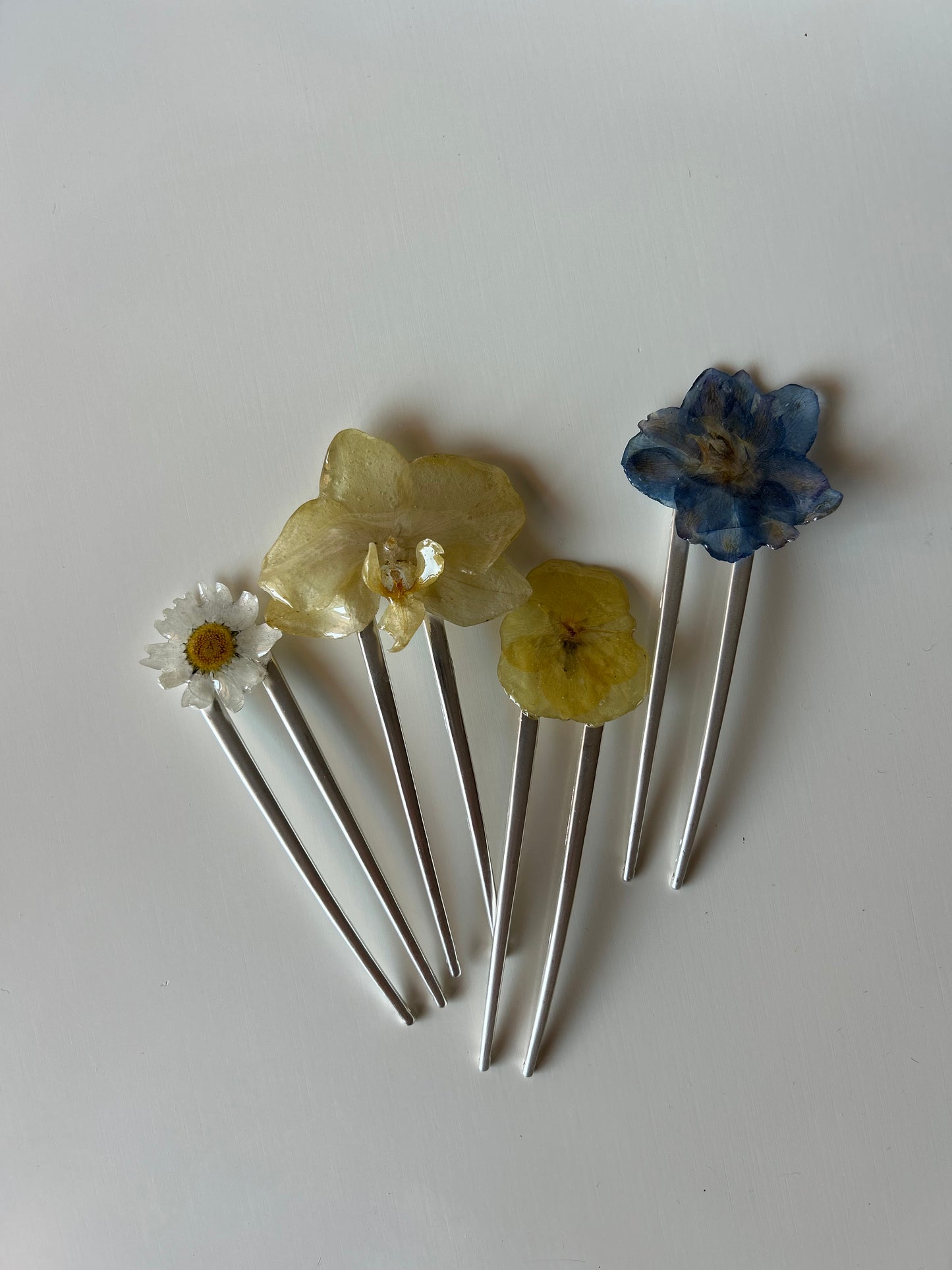 daisy french pin