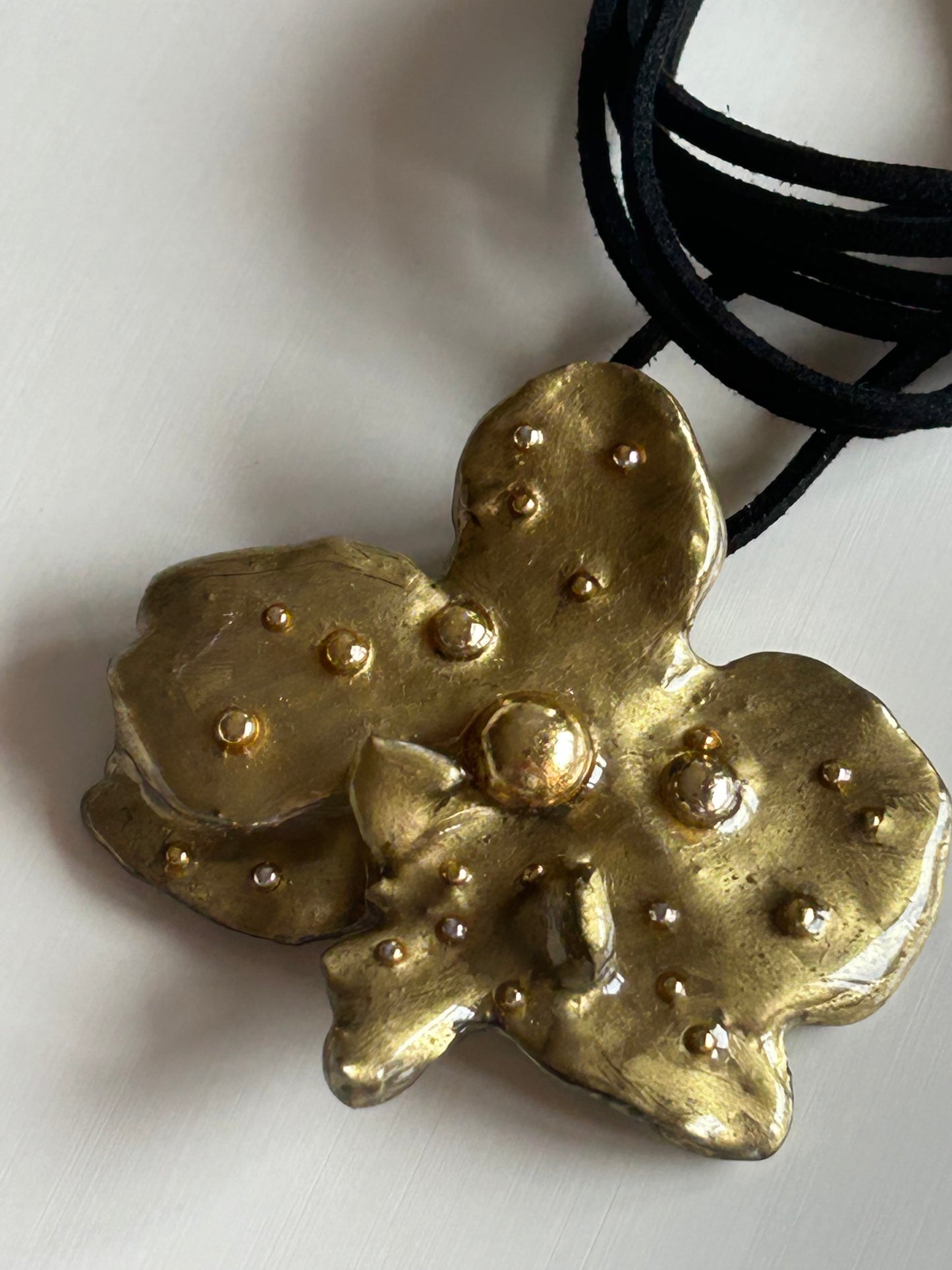 gold orchid choker