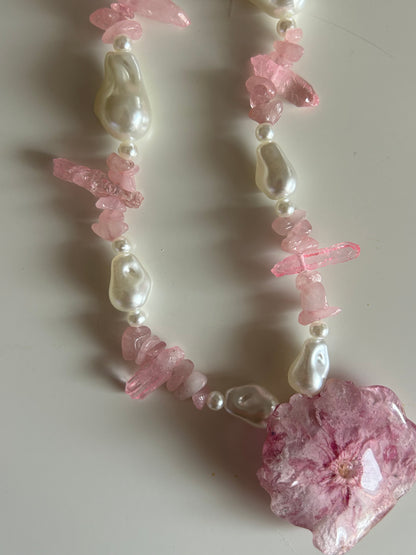 pink bloom necklace