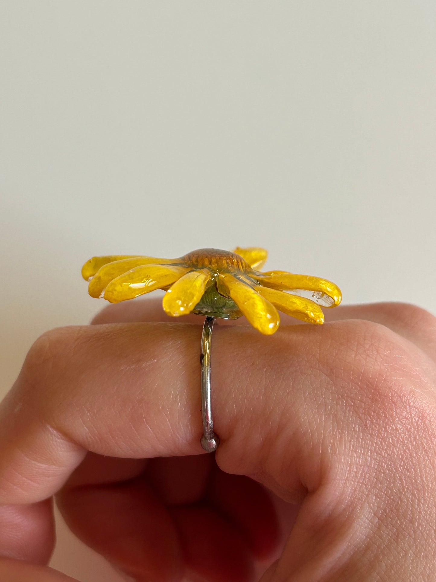 daisy ring