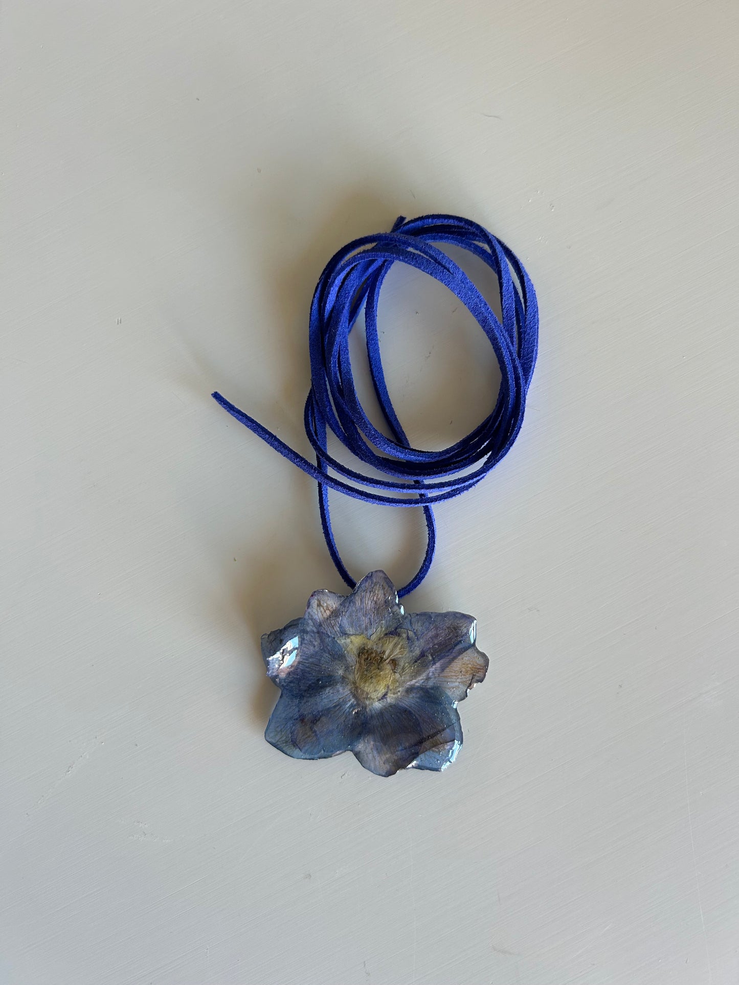 blue velvet choker