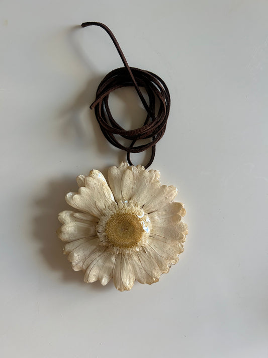 (maxi) gerbera choker