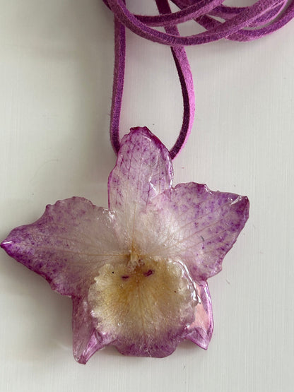 orchid choker