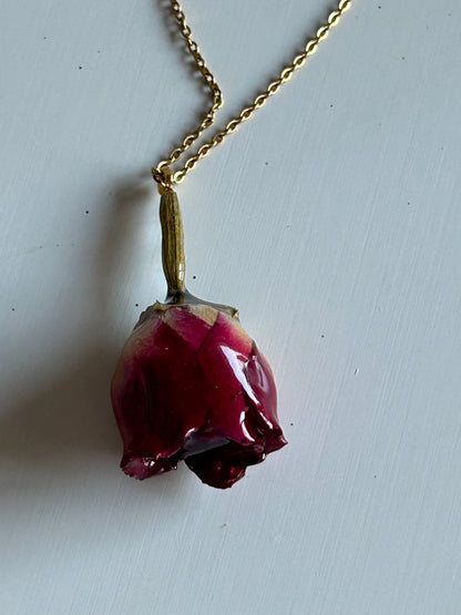 rosa gold necklace