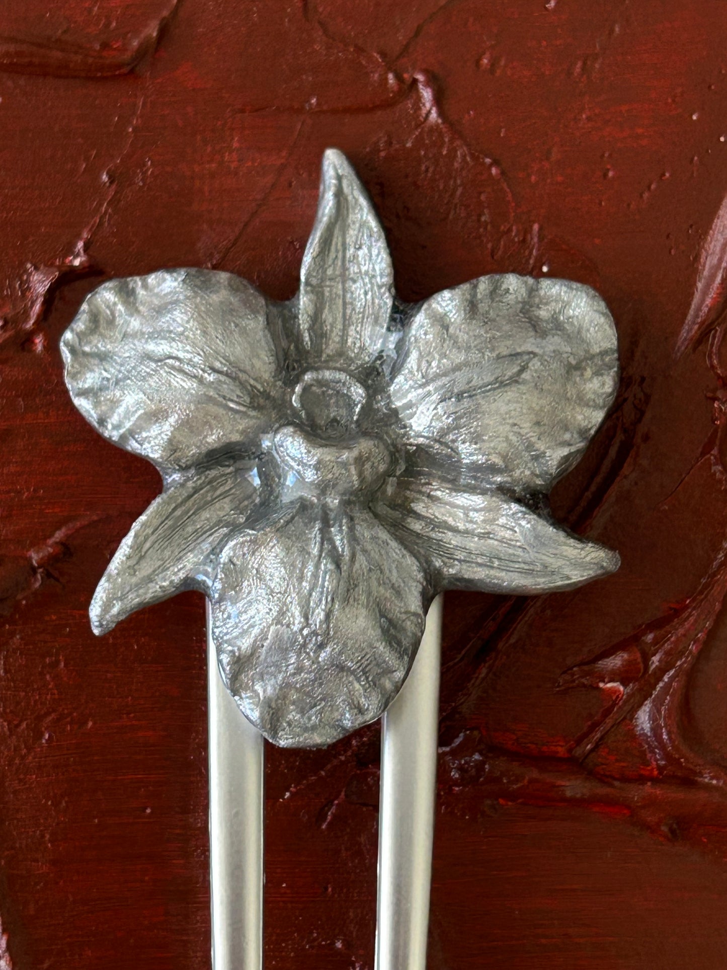 silver cattleya french pin