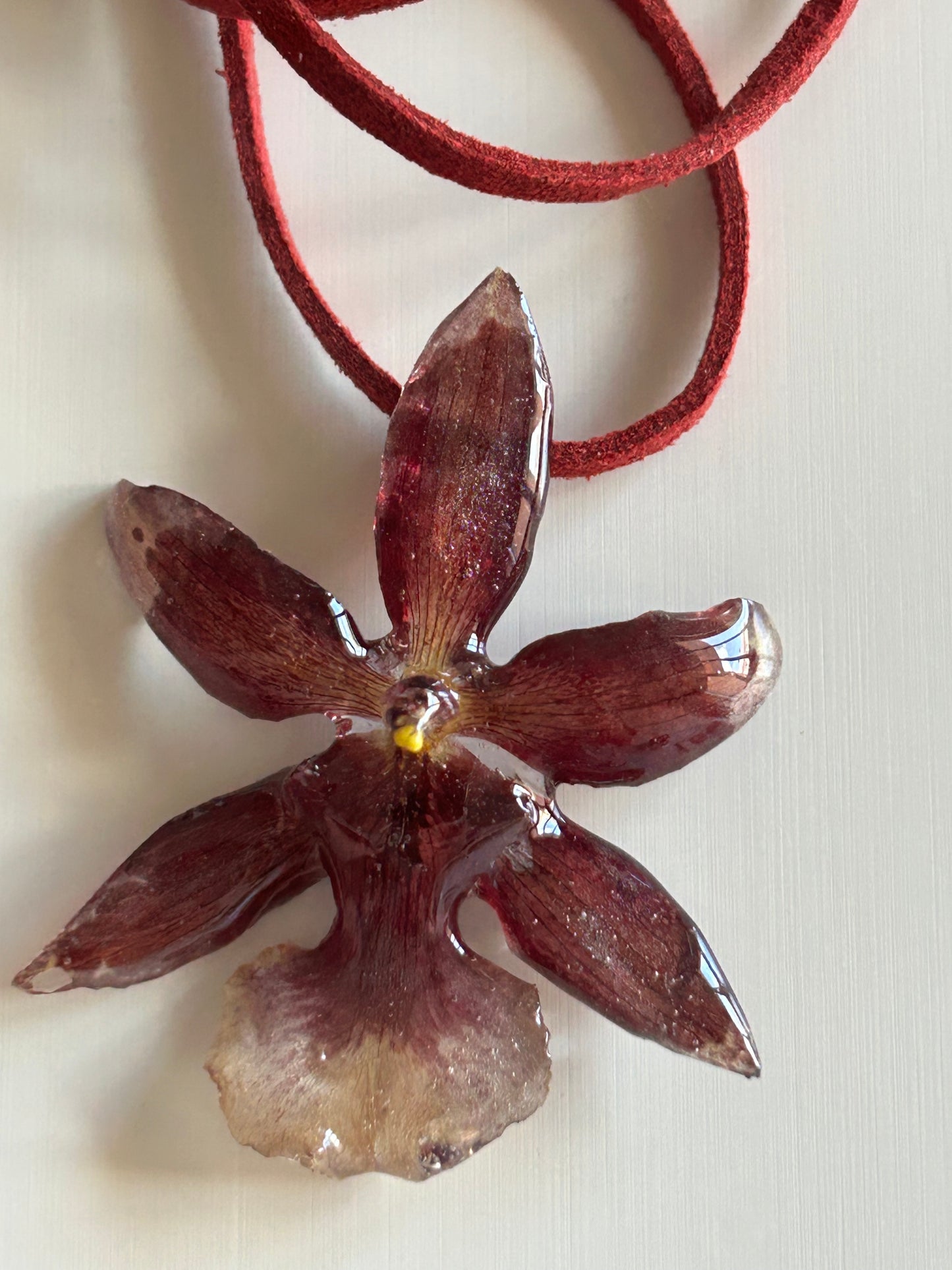 red wine orchid choker