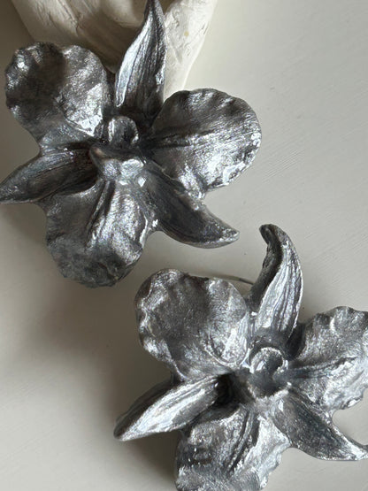 silver cattleya stud earrings